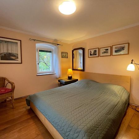 Appartement Pres De Dole Menotey Luaran gambar