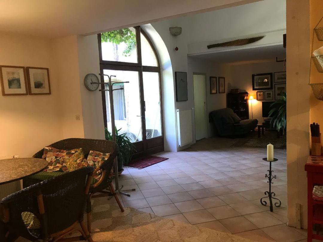 Appartement Pres De Dole Menotey Luaran gambar